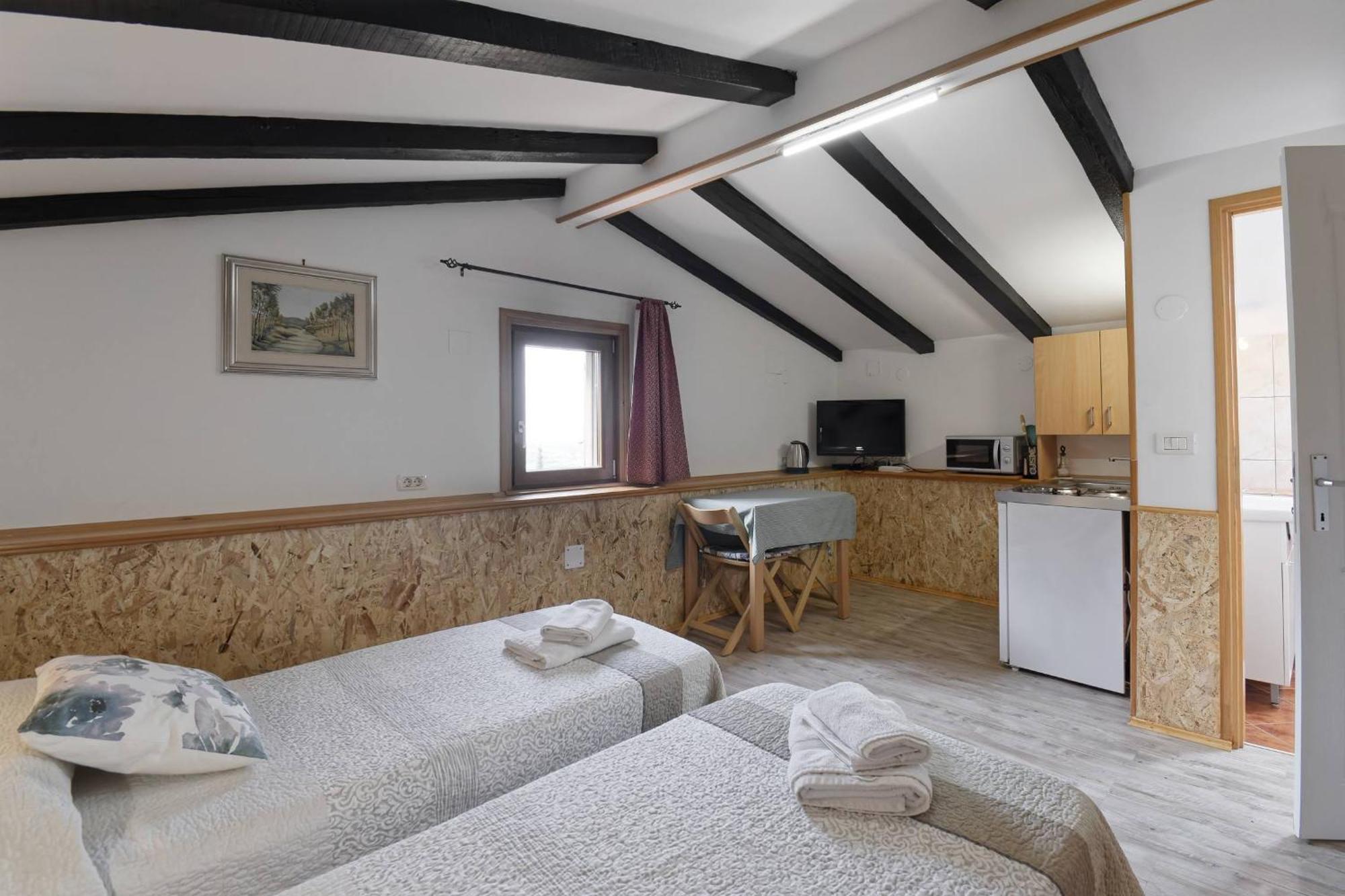 Apartments Smile By Rent Istria Groznjan Exterior photo