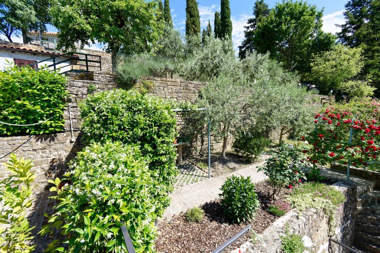Apartments Smile By Rent Istria Groznjan Exterior photo